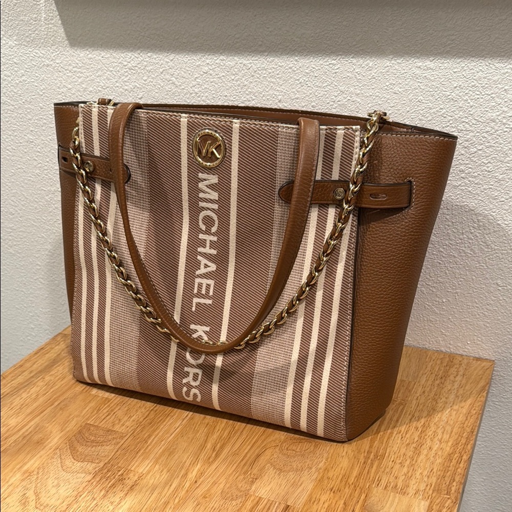 Michael Kors Carmen large tote brown and gold